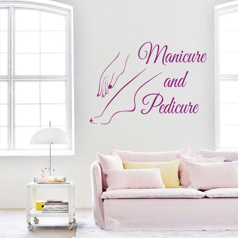 Beauty Salon Manicure Pedicure – обзор и цена Interior Design Nail Salon