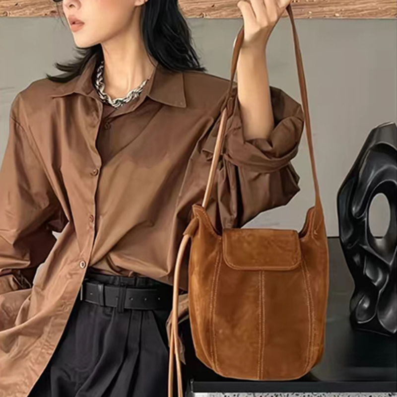 Frosted Suede Bucket Bag Pumpk – обзор и цена Interior Design High End